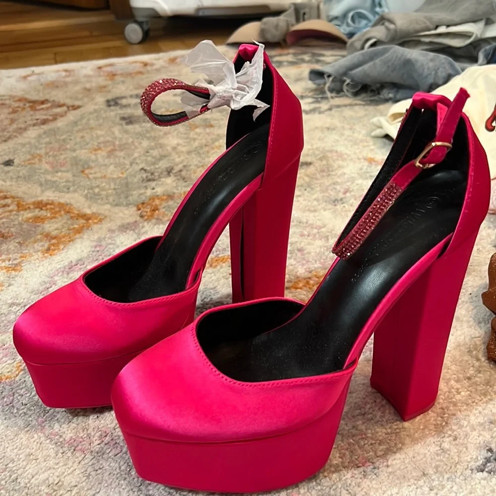 PINK PLATOFRM HEELS - Picture 1 of 2